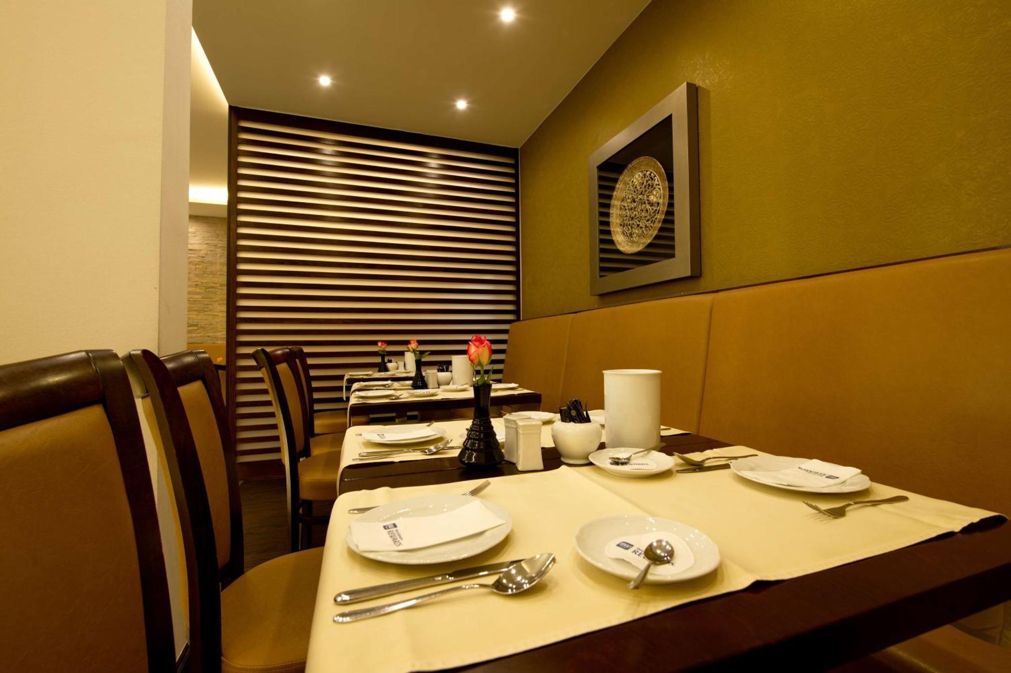 Best Western Hotel Kaiserhof Бонн Экстерьер фото
